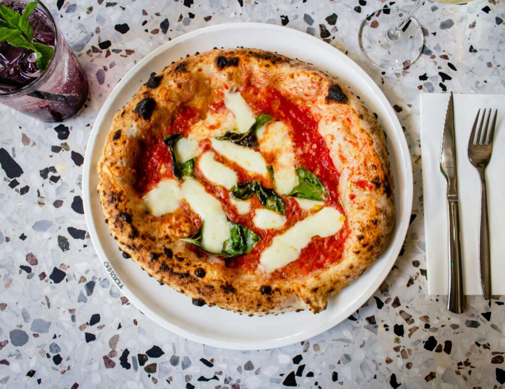 neapolitan style pizza